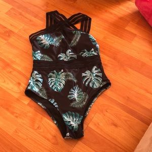 🌴🌿Green Leaf Pattern Bathing Suit🌿🌴